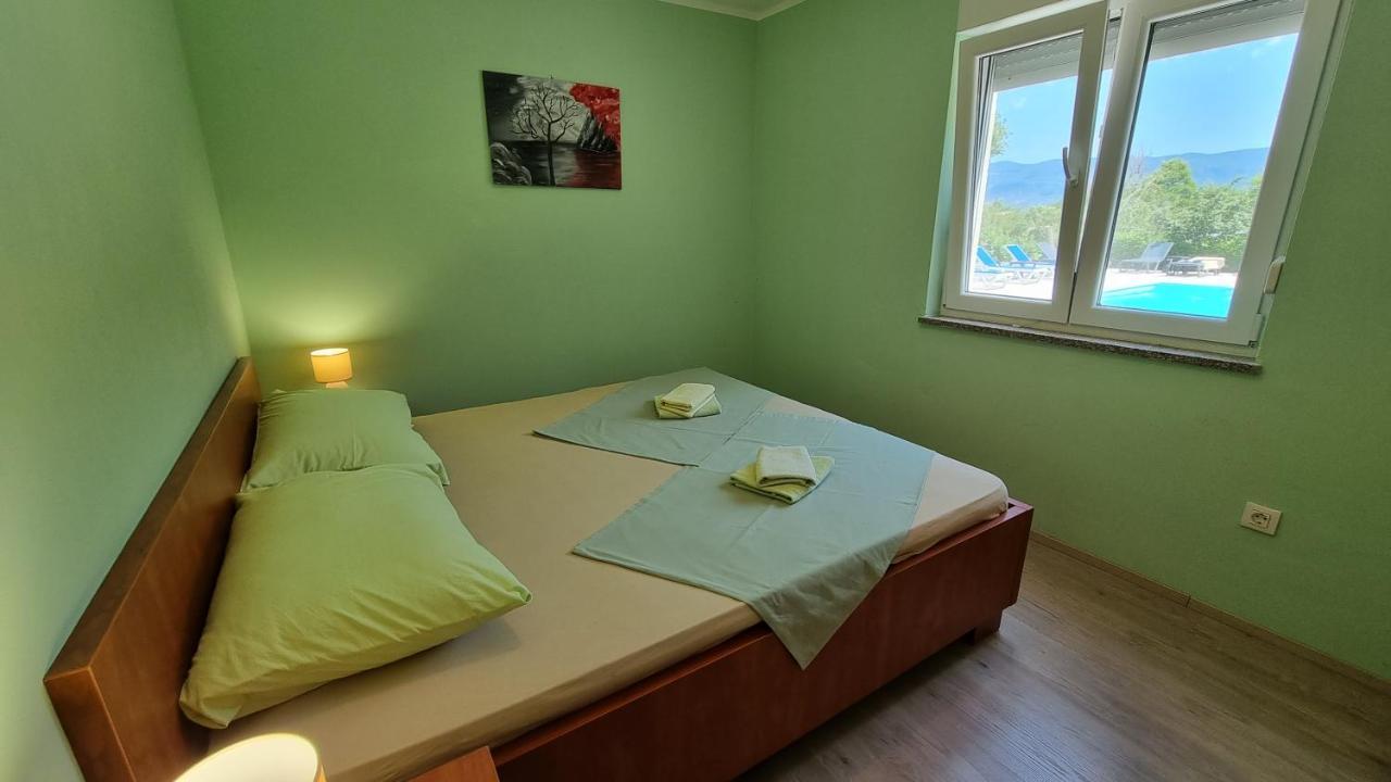 Apartments Bellator Šilo Buitenkant foto