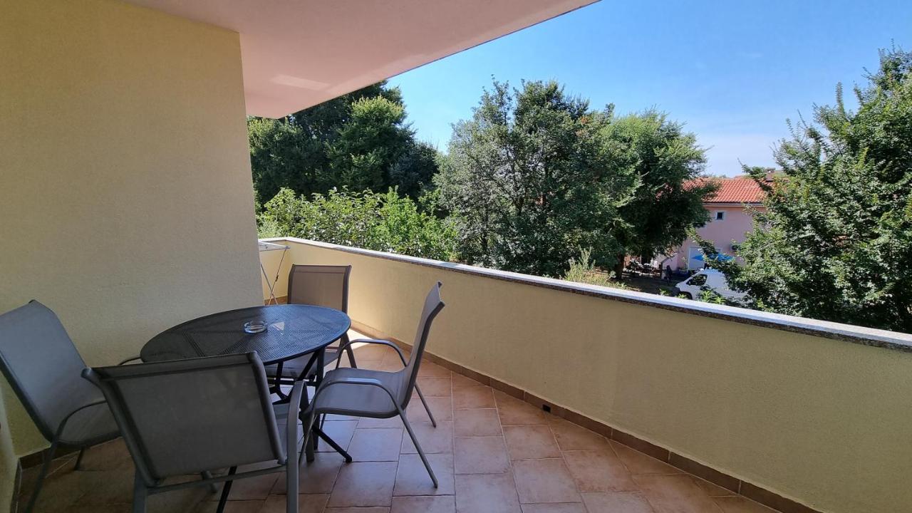 Apartments Bellator Šilo Buitenkant foto