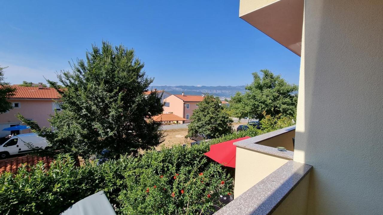 Apartments Bellator Šilo Buitenkant foto
