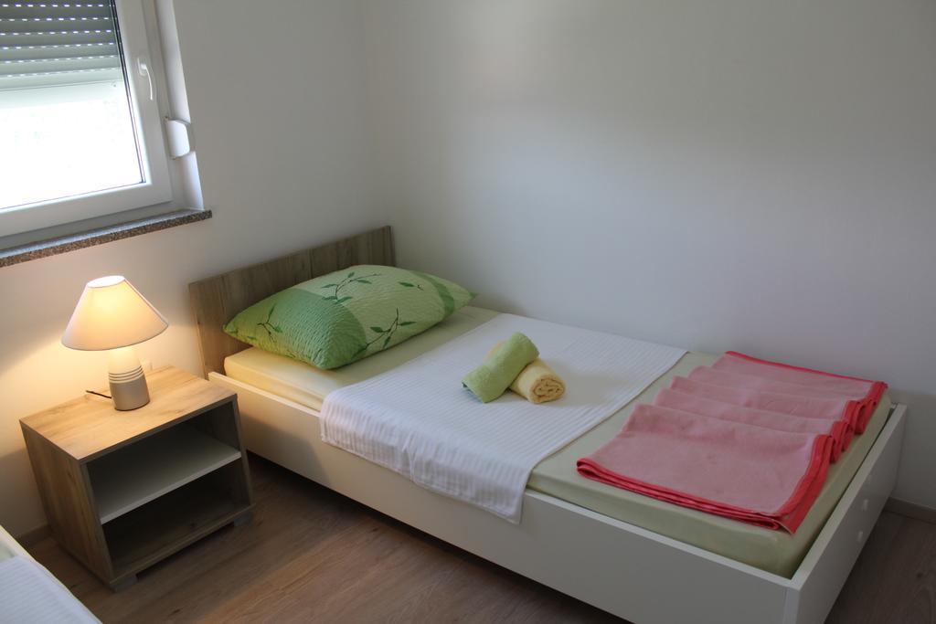 Apartments Bellator Šilo Buitenkant foto