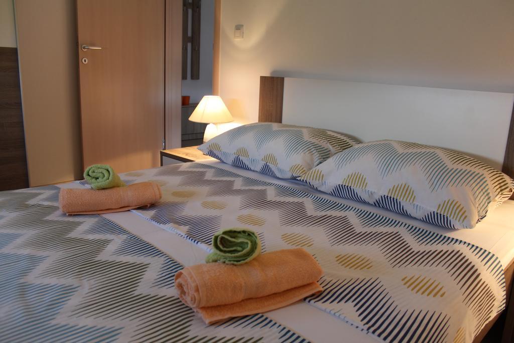 Apartments Bellator Šilo Buitenkant foto