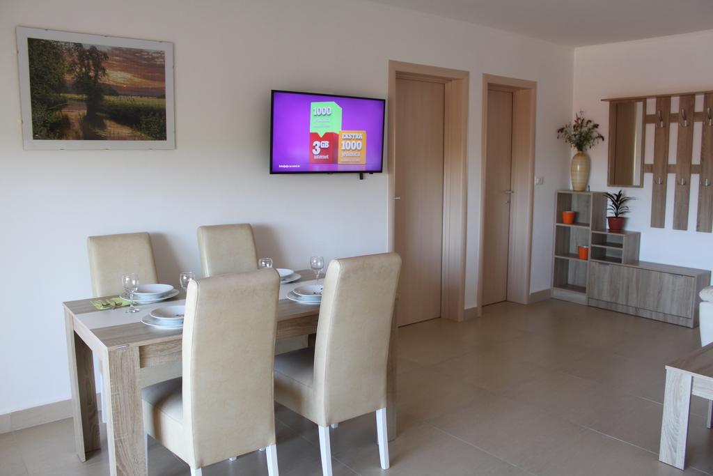 Apartments Bellator Šilo Buitenkant foto