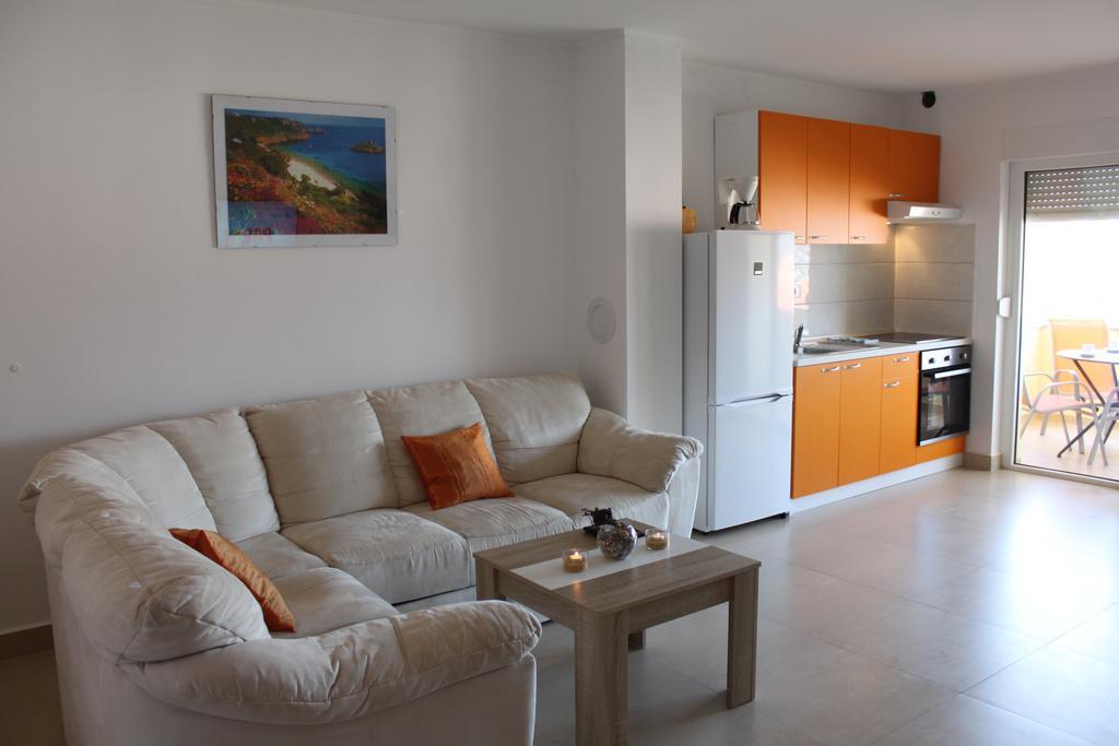 Apartments Bellator Šilo Buitenkant foto